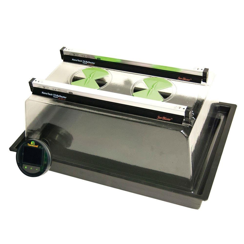 X-Stream Aeroponic Propagator with T5 Lighting Tubes - 40 Site